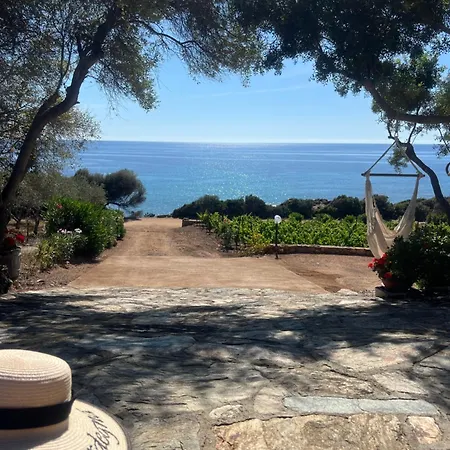 בית נופש La Pavoncella 1 *