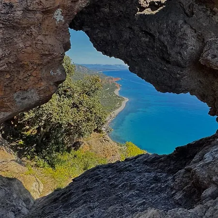 Сasa de vacaciones La Pavoncella 1 *